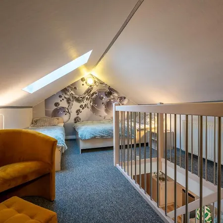 Domino - I Accommodatie bij particulieren