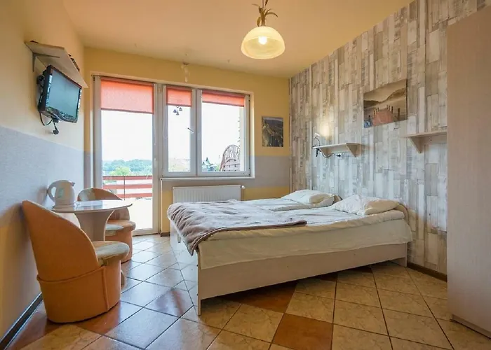 Domino - I Проживание в семье *